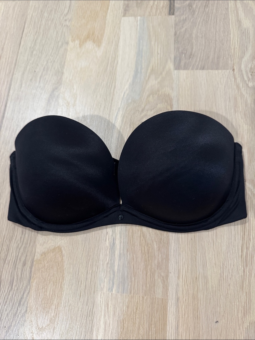 Victorias Secret Very Sexy Strapless Black Push-Up Bra - 32D